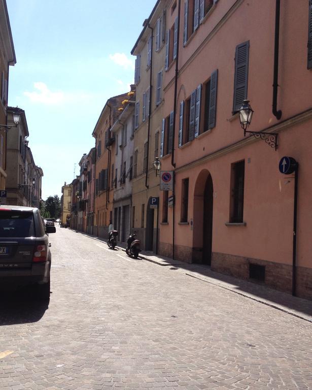 Studio Borgo Colonne Parma Buitenkant foto